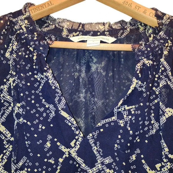 Diane Von Furstenberg Blouse Top Womens Size 0 Navy Blue Leysa Silk Long Sleeve - Picture 5 of 12